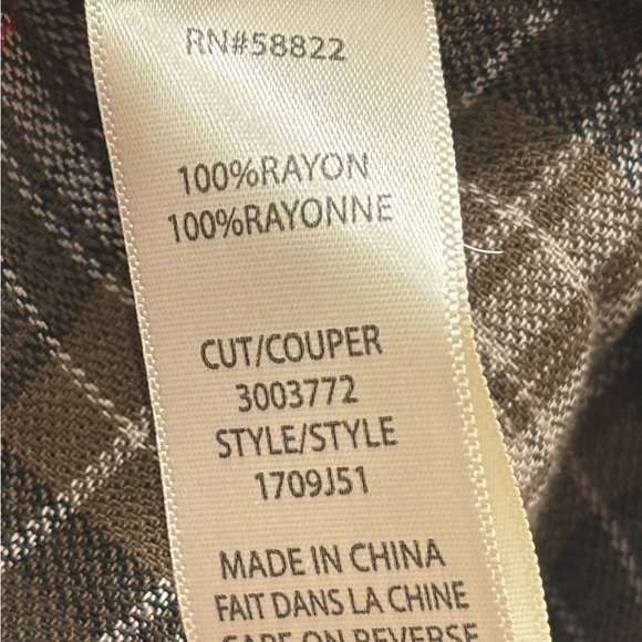 Max Studio NWT Brown plaid shirt dress with buttons and pockets, so comfy! - Picture 8 of 10